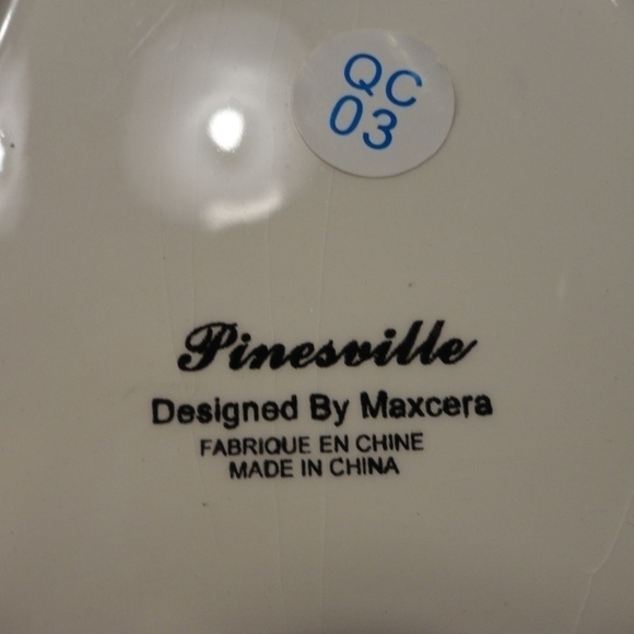 Pinesville Large Christmas Platter By Maxcera. - Picture 3 of 3